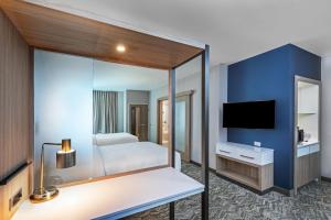 Postel nebo postele na pokoji v ubytování SpringHill Suites by Marriott Austin West/Lakeway