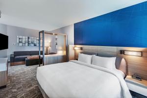Postel nebo postele na pokoji v ubytování SpringHill Suites by Marriott Austin West/Lakeway