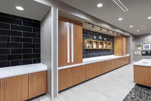 Kuchyň nebo kuchyňský kout v ubytování SpringHill Suites by Marriott Austin West/Lakeway
