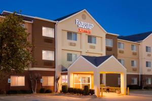 una representación de la parte delantera de un hotel en Fairfield Inn & Suites Longview, en Longview