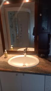 Ένα μπάνιο στο Cassabella +16 φωτογραφίες