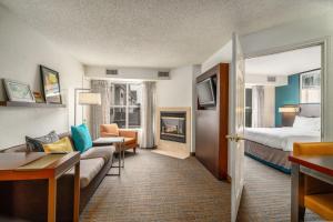 Postel nebo postele na pokoji v ubytování Residence Inn by Marriott McAllen