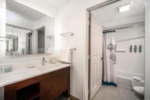Koupelna v ubytování Residence Inn by Marriott McAllen