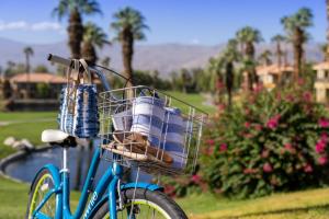 Jízda na kole v ubytování Marriott's Desert Springs Villas I nebo okolí