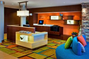 Lobby eller resepsjon på Fairfield Inn & Suites by Marriott Watertown Thousand Islands