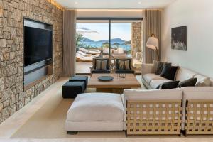Istumisnurk majutusasutuses W Costa Navarino