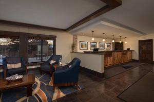 Posezení v ubytování Marriott's StreamSide Birch at Vail