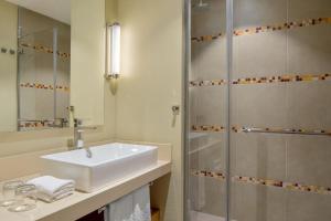 Ένα μπάνιο στο Four Points by Sheraton Ikot Ekpene
