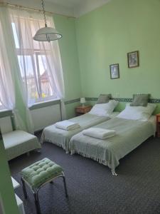 Gambar di galeri bagi Agroturystyka "Pałac w Janowie" di Janów