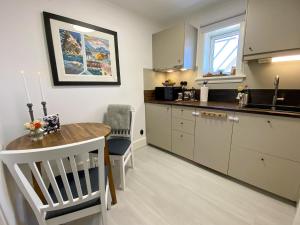 Kuchyň nebo kuchyňský kout v ubytování Skaftö Hotell Villa Lönndal, Grundsund