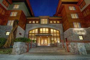 a large building with stairs leading to the front door at Marriott Grand Residence Club, Lake Tahoe in South Lake Tahoe