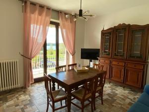 Fotografie z fotogalerie ubytování Appartamento Bellavista - Fronte Lago di Varese v destinaci Gavirate