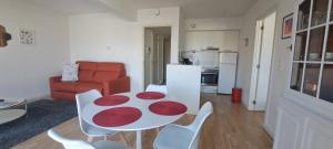 Jadalnia w apartamencie