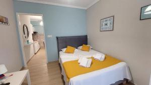 Posteľ alebo postele v izbe v ubytovaní Vasileiadou Coastal Rooms
