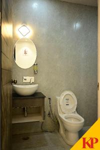 ห้องน้ำของ Hotel Kapson Palace
