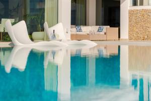 Basen w obiekcie Blue Sky Mallorca Luxury Villa lub w pobliżu