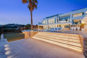 Balkon lub taras w obiekcie Blue Sky Mallorca Luxury Villa