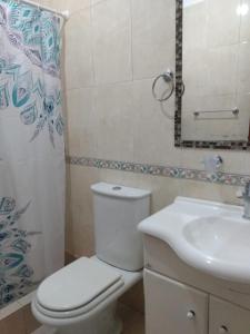 Phòng tắm tại Departamento Fuerza y Fe alquiler temporario
