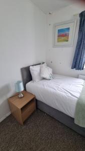 Gallery image of RTM COMFORTABLE Home in Basildon