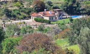 Ett flygfoto av Gaia Residence, Peristerona, Polis Chrysochous