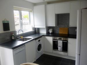 Gallery image of Manchester 2 Bedroom House with Garden in Manchester