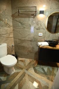 Ένα μπάνιο στο Puy Castele Hotel Tiberias
