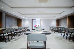 Χώρος καθιστικού στο Hotel Tulips Grand