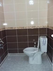 A bathroom at Nemrut Dağı Işik Pansi̇on