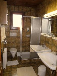 Koupelna v ubytování Pension & Appartement Steinwender