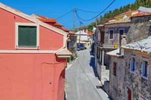 Gallery image of Archontiko Aliki in Sgourádes