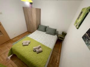 Llit o llits en una habitació de Pokoje do wynajęcia - Podwisłocze 8a