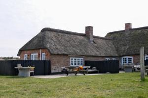 The building in which the holiday home is located