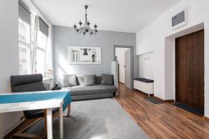 Posedenie v ubytovaní Piano Apartment w sercu Starego Miasta
