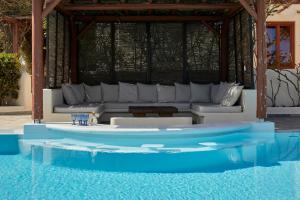 Πισίνα στο ή κοντά στο Aquaria Villa