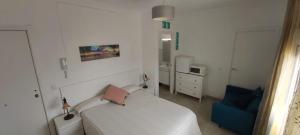 Zdjęcie z galerii obiektu Habitación con terraza y baño privado en Centro de Chipiona w mieście Chipiona