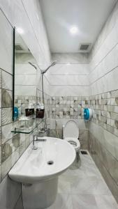 Ванная комната в Nhà nghỉ gia bảo tây đô 68 cần thơ