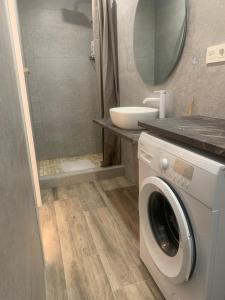 Koupelna v ubytování Apartamento blanco y negro en el centro