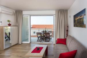 Posedenie v ubytovaní Apartments Villa Ankora