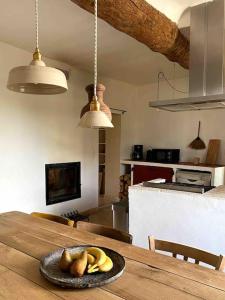 Η κουζίνα ή μικρή κουζίνα στο “La belle vie” en Provence