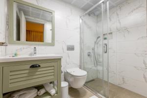 Koupelna v ubytování Hanedan Otel Foca Izmir