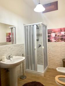 Kúpeľňa v ubytovaní La casa dei bouganville Lo stagnone