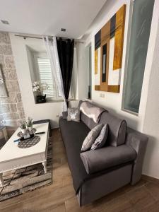 Posezení v ubytování Cherry Luxury Apartment