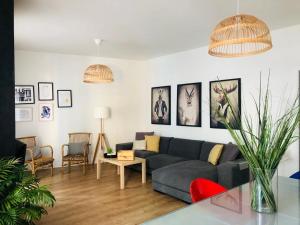 A seating area at Nuevo Apartamento en Playa de las Canteras