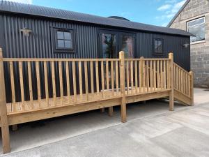 Balkón nebo terasa v ubytování Rathgillen Cabin