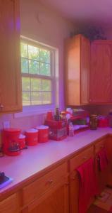 Фотография из галереи Neat family home near downtown Covington в городе Ковингтон