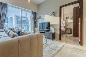 Posezení v ubytování SAPPHIRE - Burj view, 2 bedroom apartment DOWNTOWN DUBAI