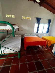 Postel nebo postele na pokoji v ubytování Finca la Pola