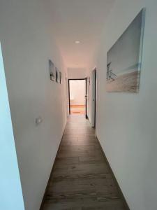 Zdjęcie z galerii obiektu Moderno apartamento frente al mar w Puerto de la Cruz