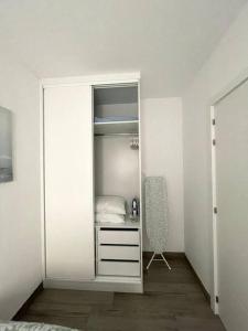 Zdjęcie z galerii obiektu Moderno apartamento frente al mar w Puerto de la Cruz