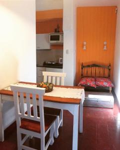 Η κουζίνα ή μικρή κουζίνα στο La Escondida de la Aldea Serrana